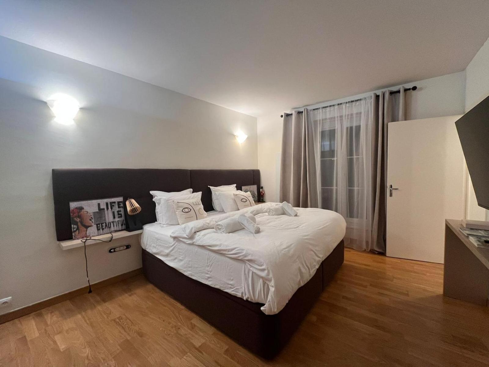 Marais, Sainte-croix Bretonnerie 2 - 4 Places Appartement Parijs